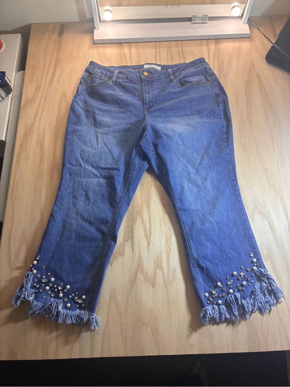 Cato Collection Women’s Blue Cropped Fringe Hem Jeans with Stud Detail 18W